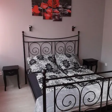 Melody Studio Apartman * Baja
